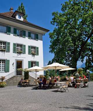 Sommerterrasse vor dem Richard Wagner Museum