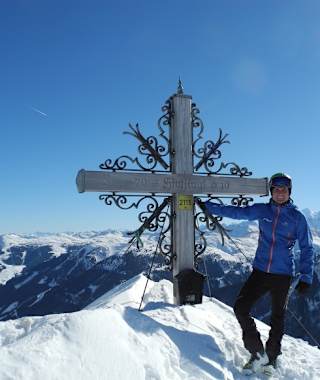 Gipfelkreuz (2.115 m)