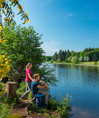 Gemütliche Rast am Stausee.