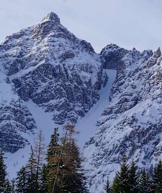 Die Serles - formschöner Berg am Eingang des Stubaitales