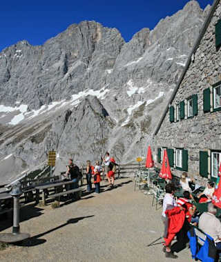Südwandhütte am Dachstein