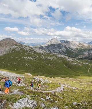 Wandern durch den Schweizer Nationalpark.
