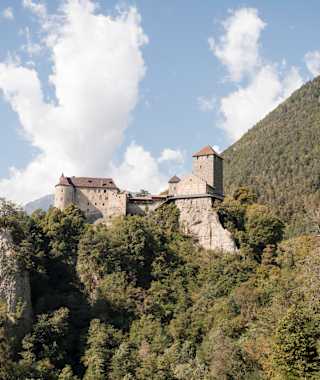 Schloss Tirol