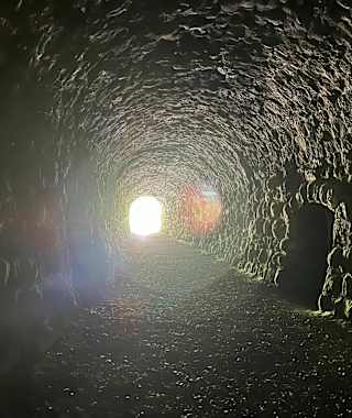 Tunnel auf der Strecke – nur für Fußgänger und Biker