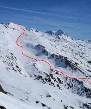 Übersicht Anstieg Romatenspitze (Blick von Abfahrt Feldseescharte)