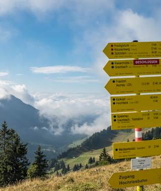 Vom Gipfel der Hochries bietet sich eine schöne Aussicht nach Süden