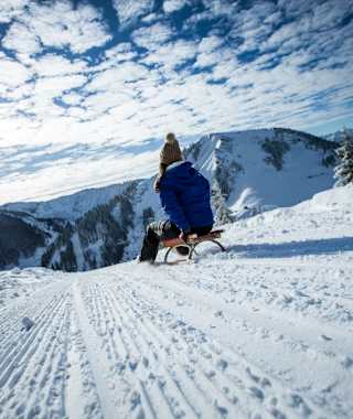 Abfahrt mit der Rodel