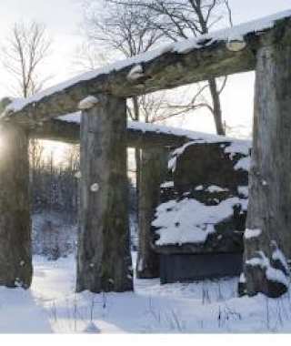 Skulptur Stein-Zeit-Mensch