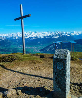 Herrlicher Rundblick auf zig Berggipfel auf dem Wildspitz.