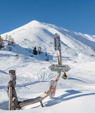Wegweiser vor der Südwiener Hütte