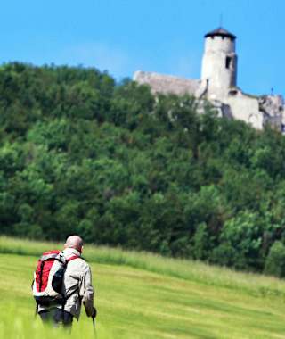 Die Araburg in Kaumberg entlang des Wiener Wallfahrerwegs