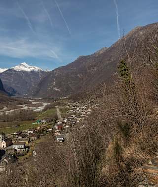 Winterwanderung entlang der Sonnenhänge des Maggiatals