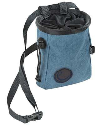Upcycling at its best: Der Shuttle Chalk Bag von Edelrid besteht aus Stoffresten der Produktion und bekommt so sein individuelles Design