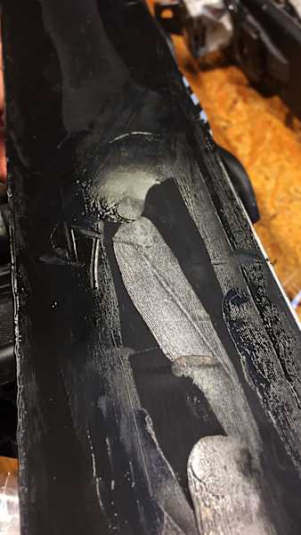 Skiservice: Ausbessern aufgeschmolzener Kratzer