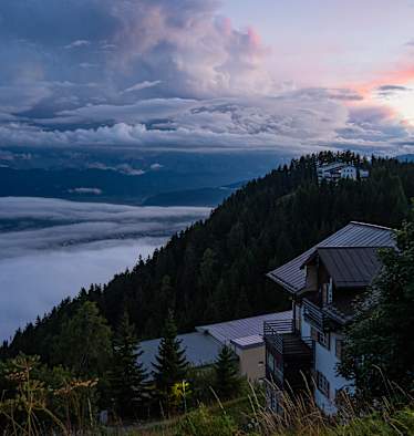 Villach mit Nebelmeer