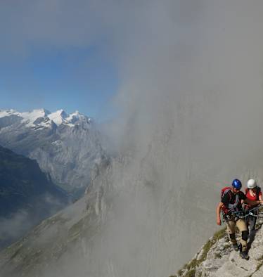 Unterwegs auf dem ersten Klettersteig der Schweiz im Berner Oberland