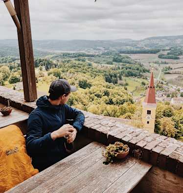 Ernst Merkinger wandert weit