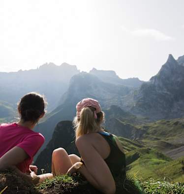 Die Aussicht am Morgen über dem Bannalpsee im Engelbergertal