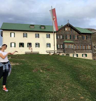 Bergwelten Praktikantin Julia angekommen auf der Schlüterhütte