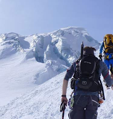 Silvretta-Skidurchquerung: Aufstieg zum Piz Buin an der Grenze von Österreich und der Schweiz