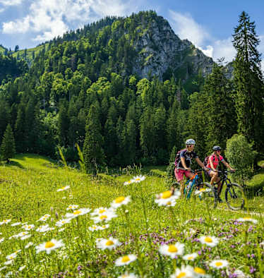 Mit den Mountainbike die Chiemgauer Alpen erkunden.