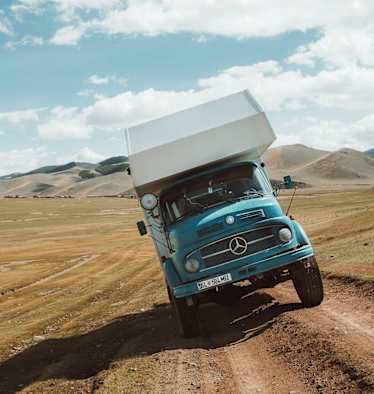 Akela Camping-Lastwagen durch die Mongolei