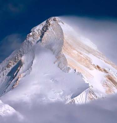 Khan Tengri (7.010 m), „The Serp“
