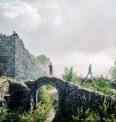 Von Vulkanen, sieben Hügeln und Drachenfelsen: das Siebengebirge
