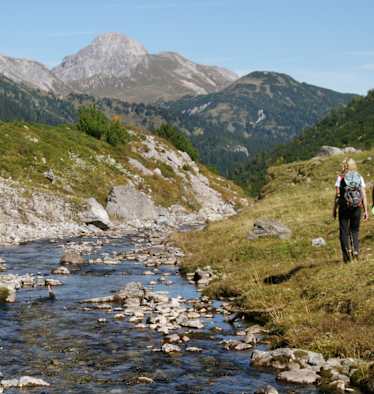 Am jungen Lech entlang des Lechwegs