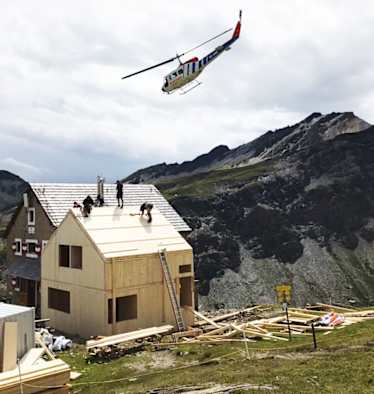 Bauarbeiten auf der Salmhütte am Großglockner in Kärnten