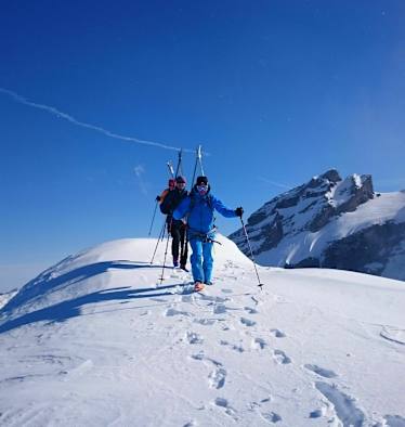 Skitourenausbildung mit der Bergwelten Academy