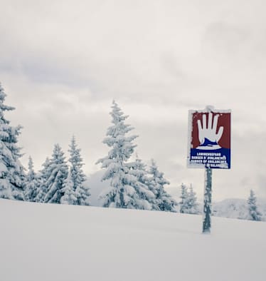 Abseits der Piste bei Lawinenwarnstufe 4 – erlaubtes Risiko oder grobe Fahrlässigkeit?