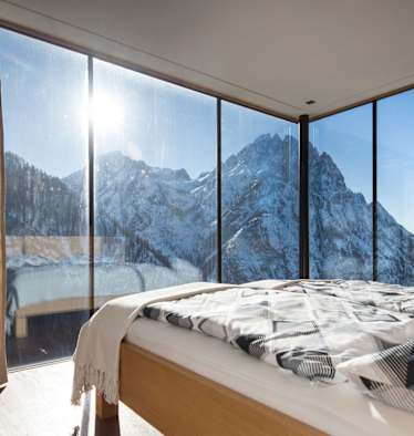 Bergwelten Hütten besondere Zimmer Dolomitenhütte