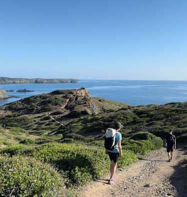 Der Camí de Cavalls führt zu den schönsten Stränden von Menorca.