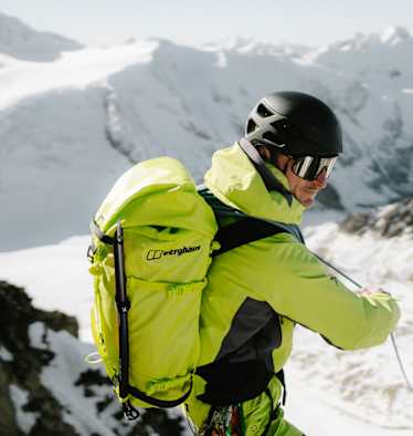 Bergwelten Hochtour Rucksack richtig packen Gletscher Wanderung