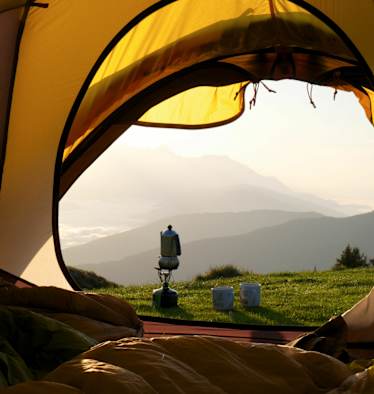 Frühstück am Berg mit Kaffee und Espresso Kocher