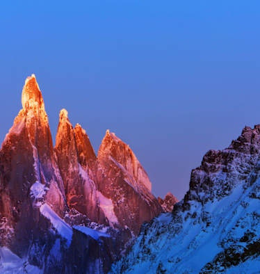 Sonnenaufgang: Cerro Torre in Patagonien