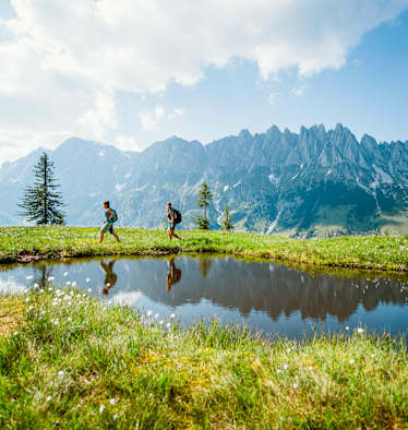 Der imposante Gebirgsstock des Hochkönig (2.941 m)