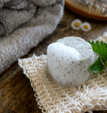 Der DIY-Duschbar kann zum Haarewaschen und Duschen verwendet werden