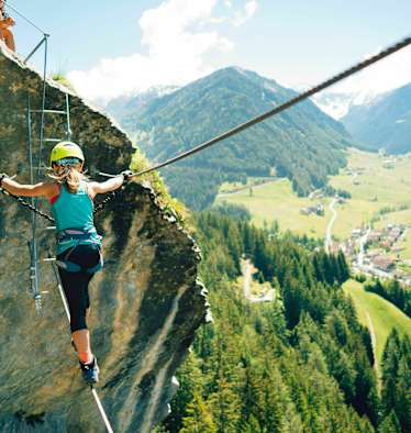 Seilbrücke des Peter-Kofler-Steigs in Tirol