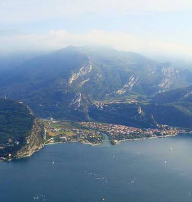 Cima Rocca: Blick über Gardasee und Torbole