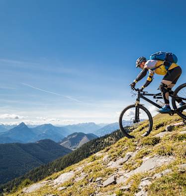 radfahrer in den bergen