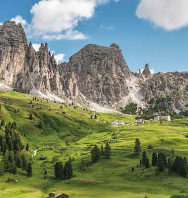 Alpenüberquerung: Grödner Joch in Südtirol