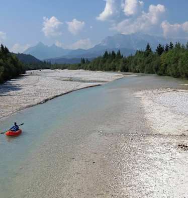 Kanu-Spaß mit Luftbooten: Die 6 schönsten Touren in Bayern und Österreich