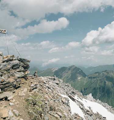 Gipfekreuz am Gipfel des Larmkogels