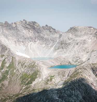 Die Kaltenbergseen unterhalb des Klatenbergs