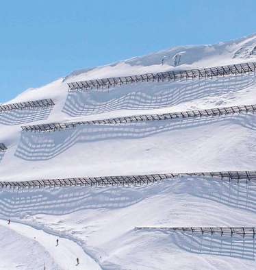 Schutzbau: Lawinenrechen