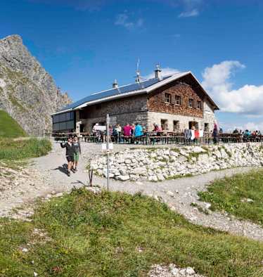 Schmankerl-Ziel in den Allgäuer Alpen: Die Fiderepasshütte