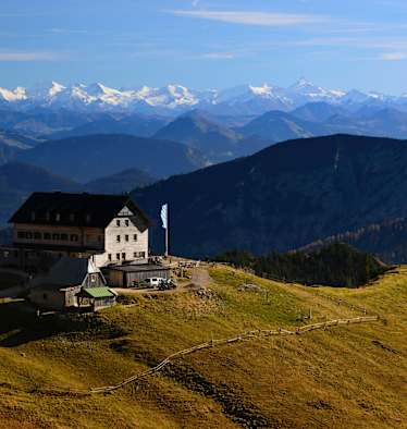 Das Rotwandhaus (1.737 m) in den Bayerischen Voralpen
