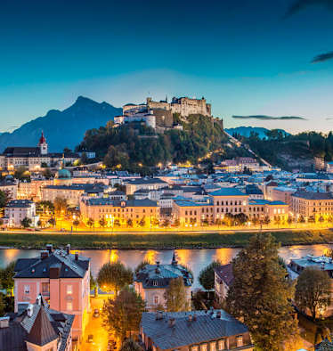 Stadt Salzburg Abenddämmerung